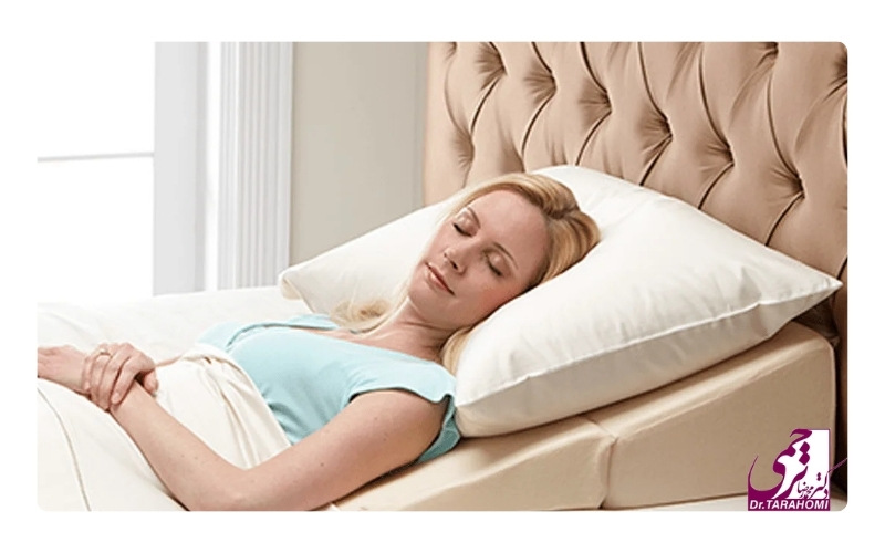 تا چند روز باید نحوه صحیح خوابیدن بعد از عمل پروتز سینه را رعایت کنیم