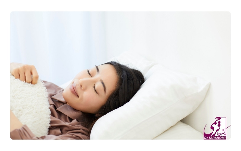 اهمیت طرز خوابیدن بعد از لیفت صورت