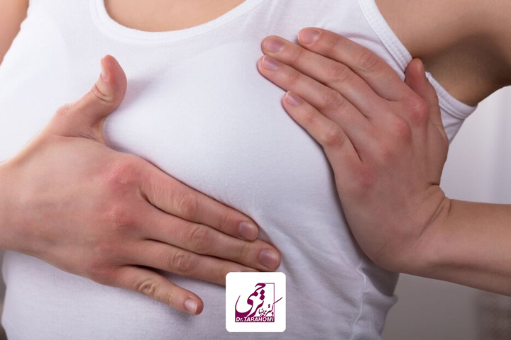 ماساژ سینه برای کاهش ورم سینه بعد از پروتز سینه